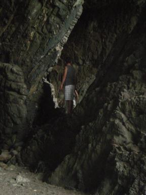 Durchgang zwischen den Höhlen